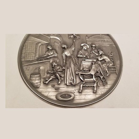 Vintage pewter wall hanging plate ( midcentury) - Picture 4 of 5